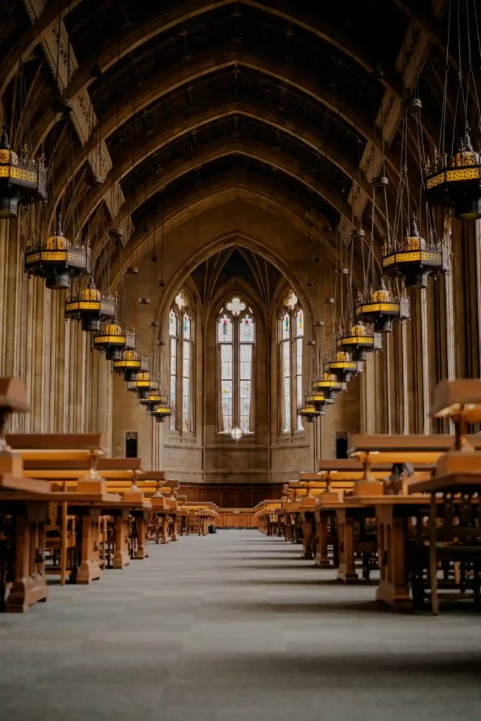 Christ Church dining hall at Oxford, one of the Harry Potter filming locations in the UK